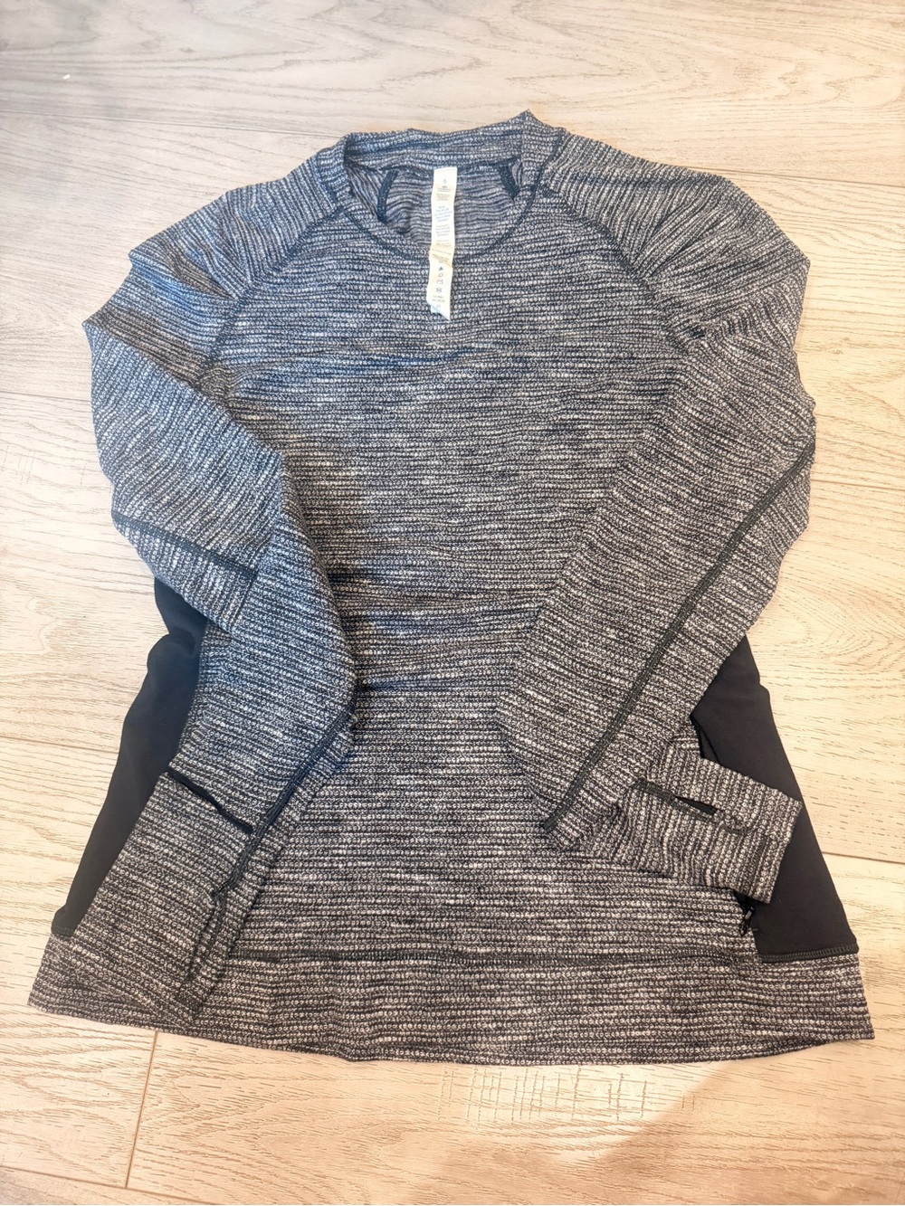 Lululemon Space Dye Long Sleeve Running Top - Size 6 Gray Black